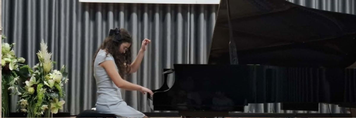 Sukces Julii Dąborowskiej na ogólnopolskim konkursie pianistycznym 