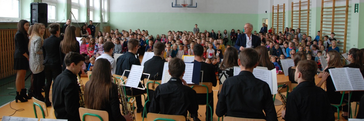 Młodzieżowa Orkiestra Dęta w Zespole Szkół Publicznych w Święcanach