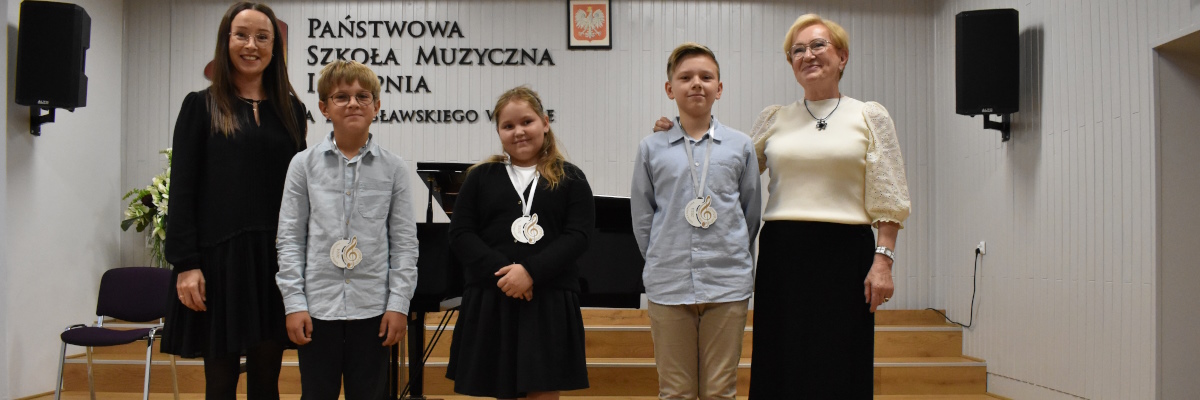 Przyjęci do grona społeczności szkolnej